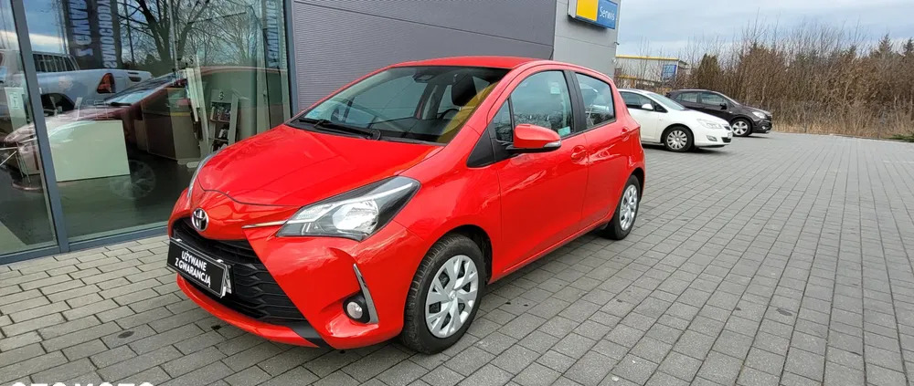 samochody osobowe Toyota Yaris cena 56900 przebieg: 119300, rok produkcji 2019 z Zabłudów